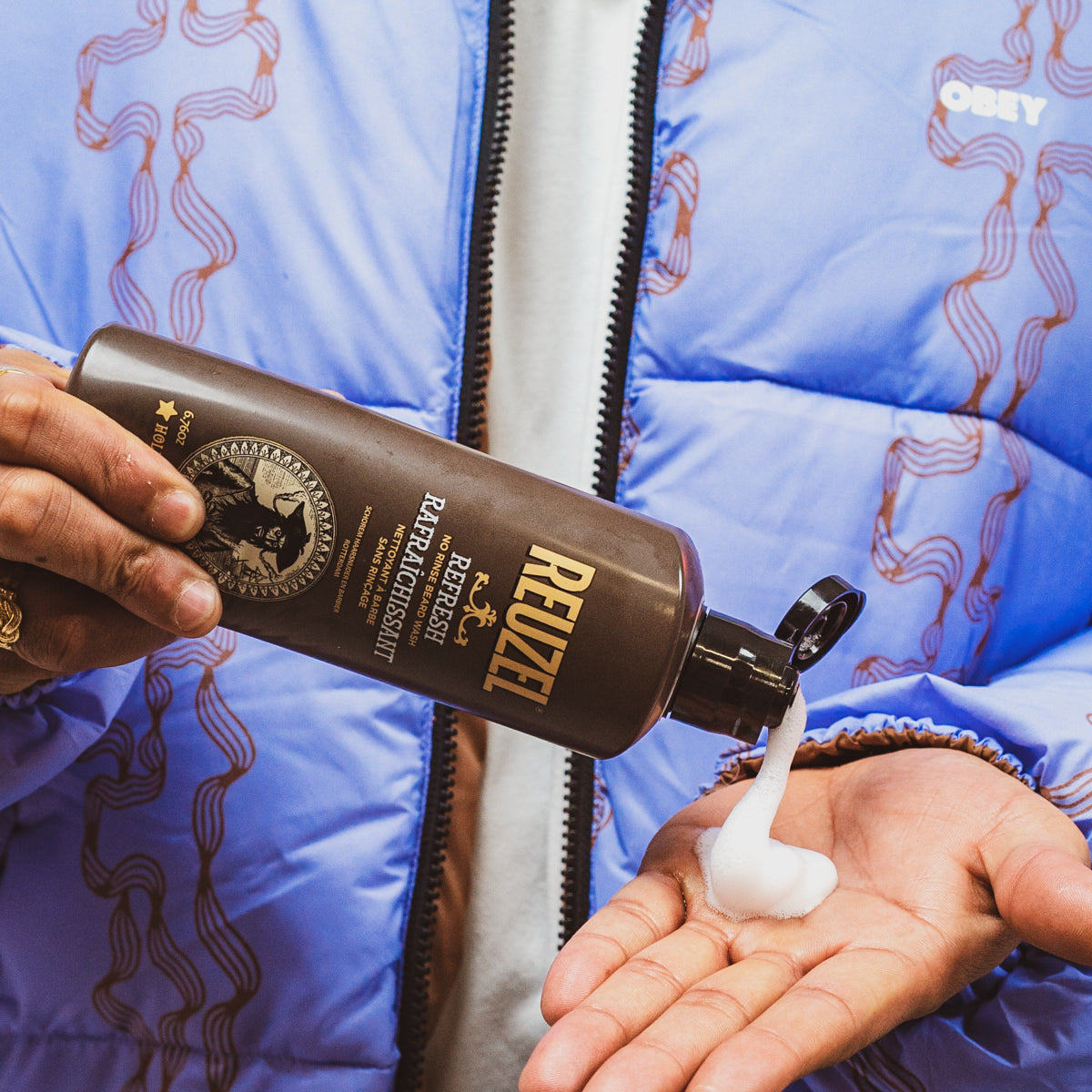 Reuzel Refresh No Rinse Beard Wash bottle with label, designed for cleansing and refreshing facial hair and beard.